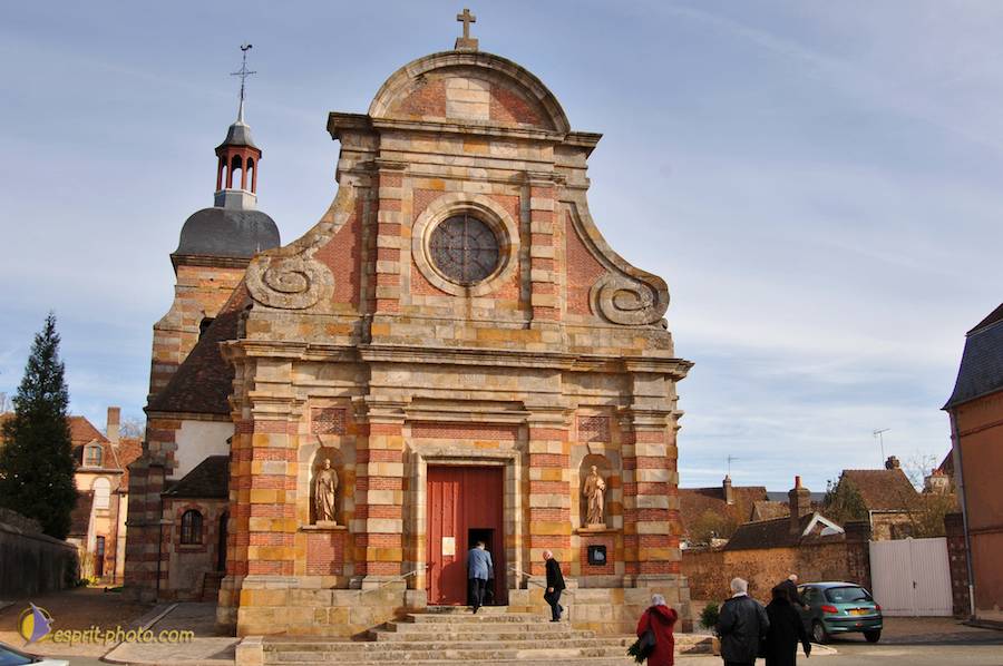 Nom de l'image : D2146124_1_(c)Norbert-JUNG — Description :  Sortie de messe - La FertÈ Vidamme